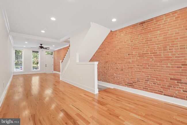 Building Photo - 1709 Covington St