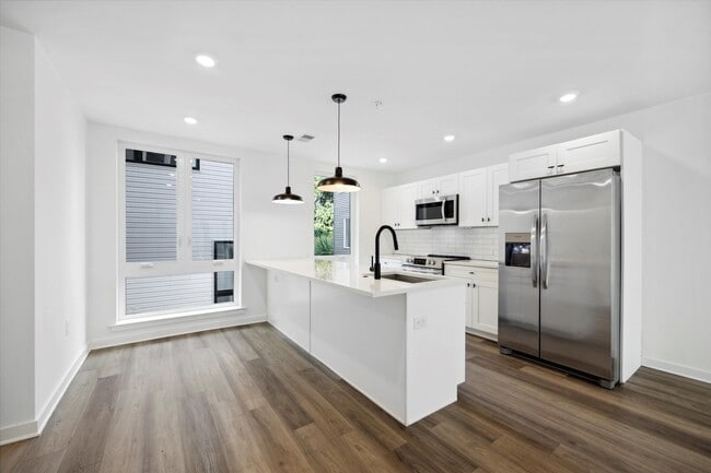 Building Photo - 1514 Master St