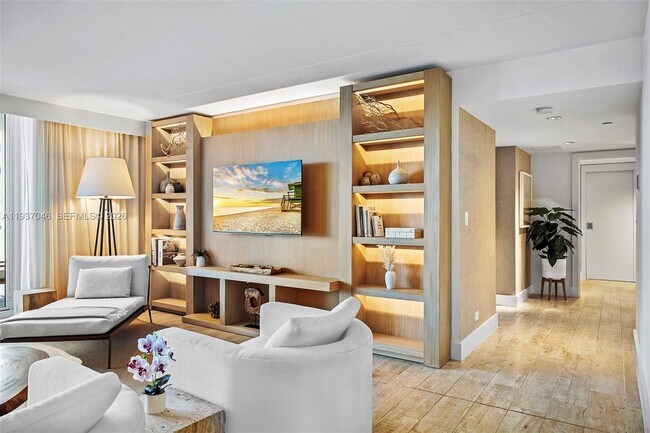 Building Photo - 102 24th St