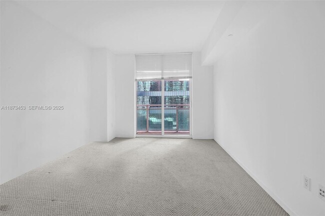 Building Photo - 951 Brickell Ave