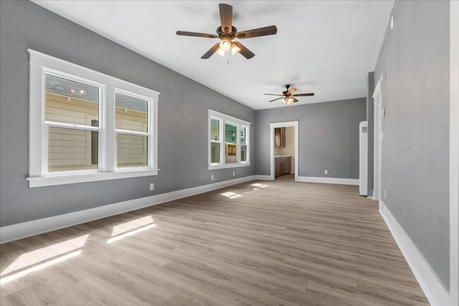 Building Photo - Single-family home with flexible leases - ...