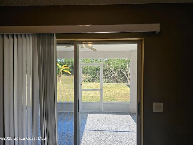 Building Photo - 1539 Glencove Ave NW