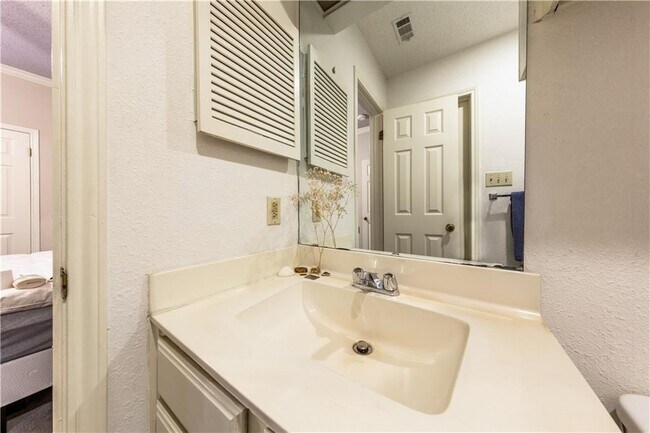 Building Photo - 3111 Tom Green St