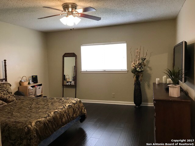 Building Photo - 7138 Valewood View