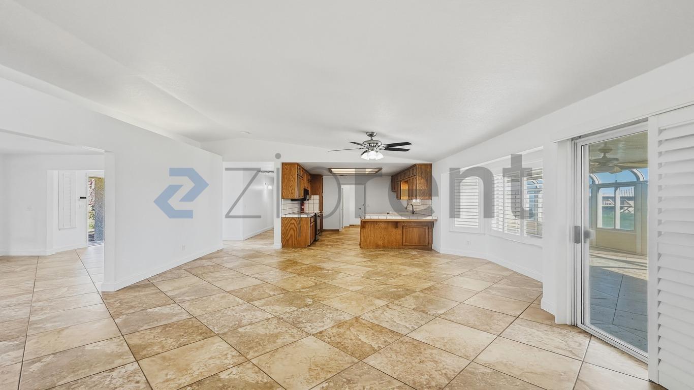 Building Photo - 8730 S East Ave