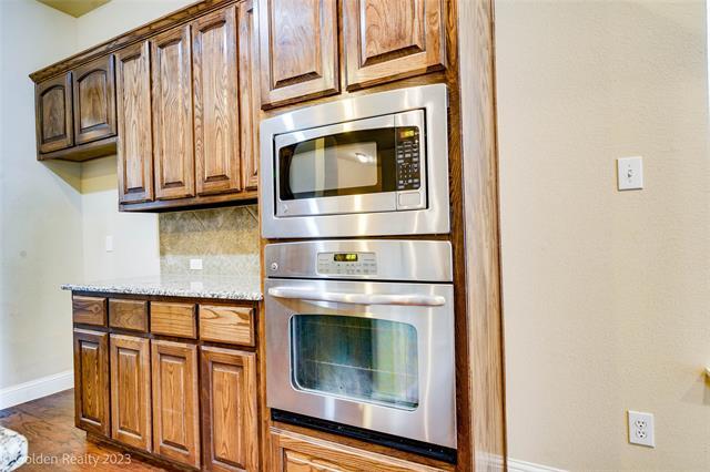 Building Photo - 10125 Waterstone Way