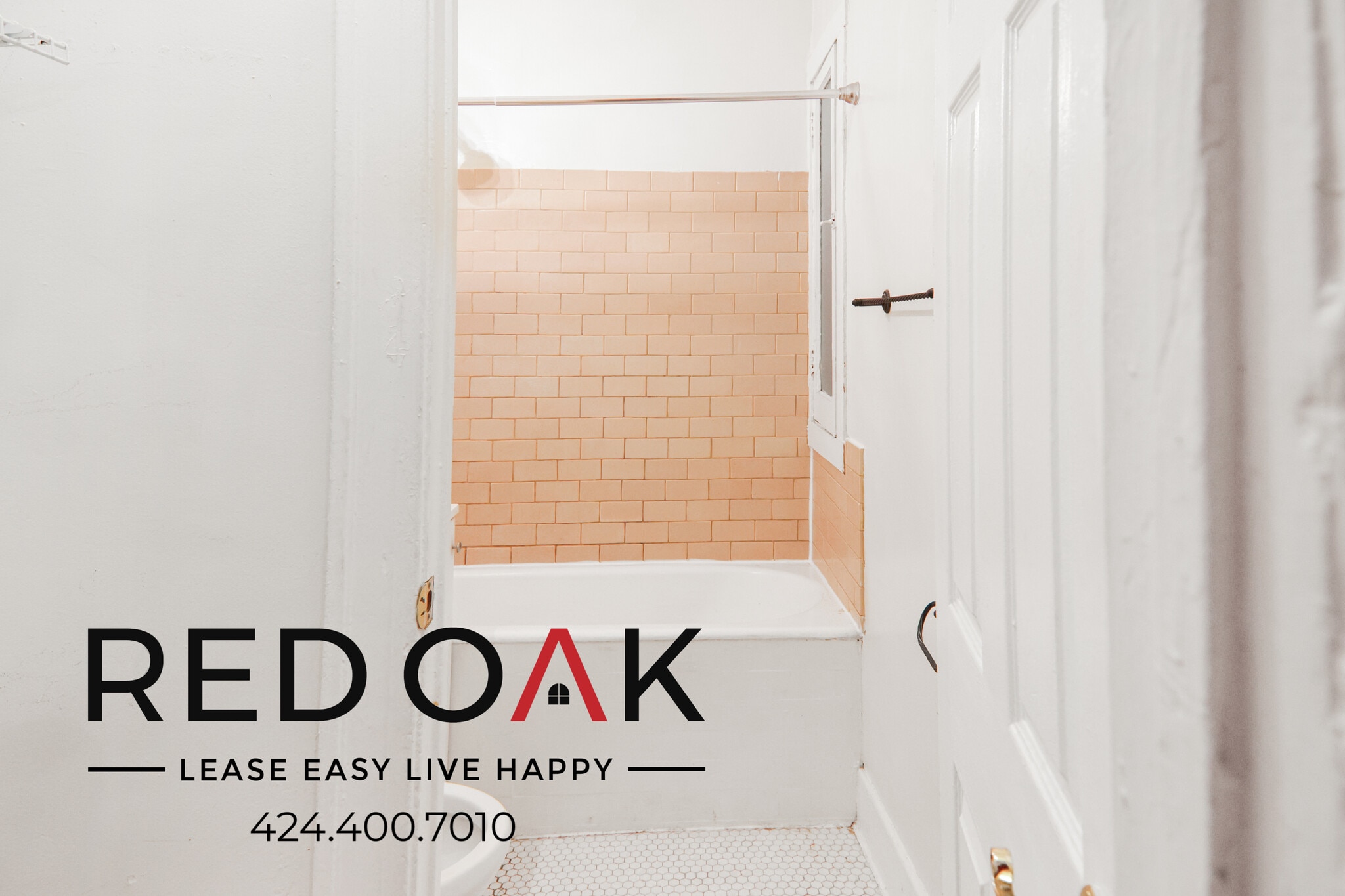 Building Photo - 532 S Coronado St