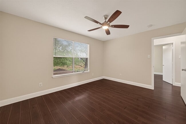 Building Photo - 16715 N Mist Dr