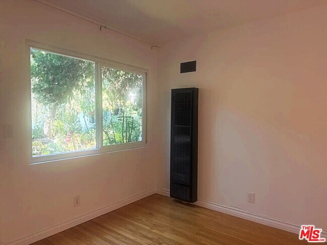 Building Photo - 110 S Rampart Blvd