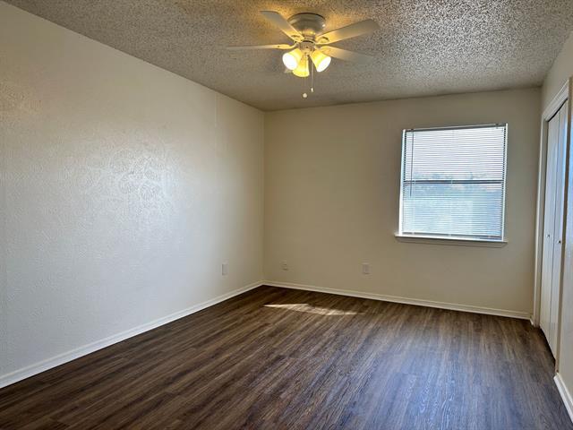 Building Photo - 2713 Hurstview Dr