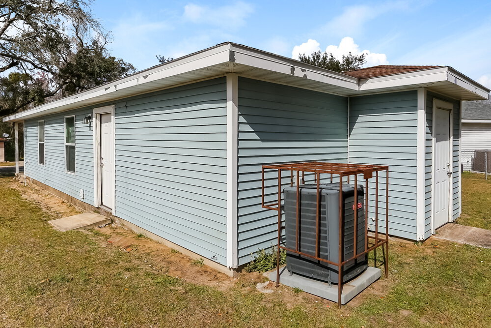 Building Photo - 1554 Brook Forest Dr
