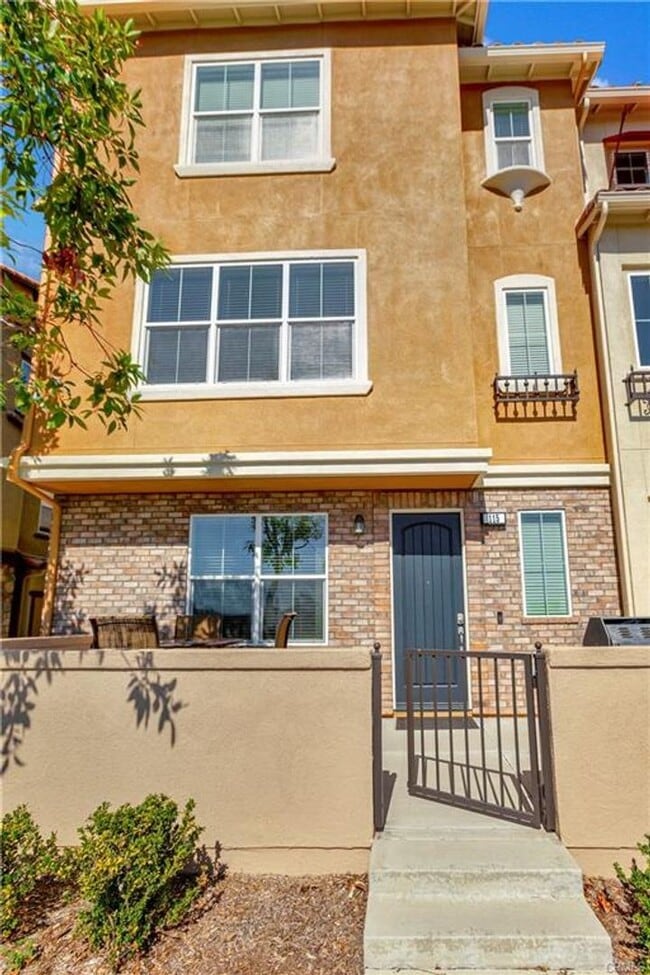 Building Photo - 115 Aliso Ridge Loop