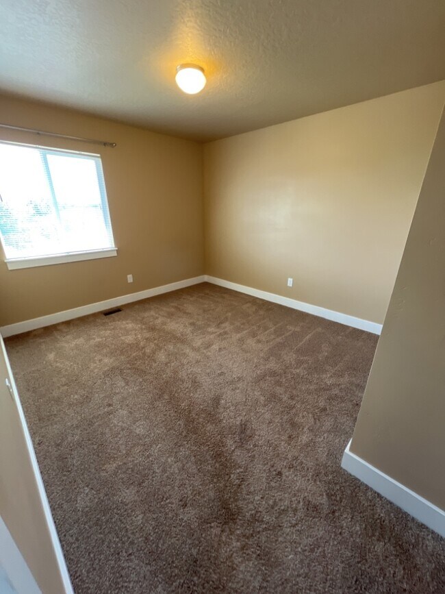 Building Photo - 3159 W Prairie Grass Dr