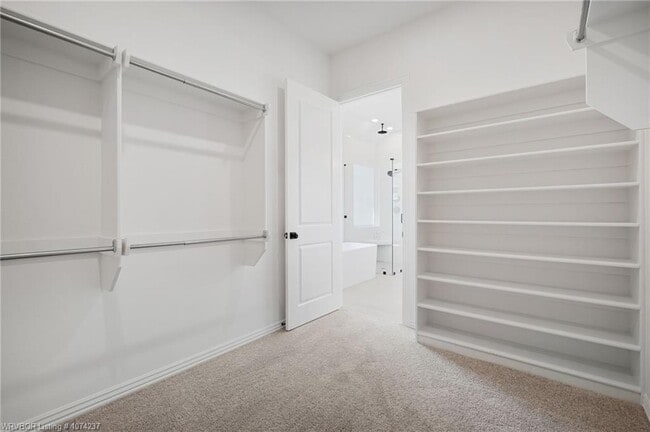 Building Photo - 7627 Woodbine Ln