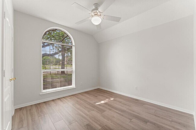 Building Photo - 23214 Goldensong Ct