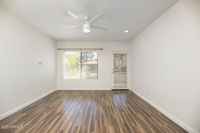 Building Photo - 7008 E Gold Dust Ave