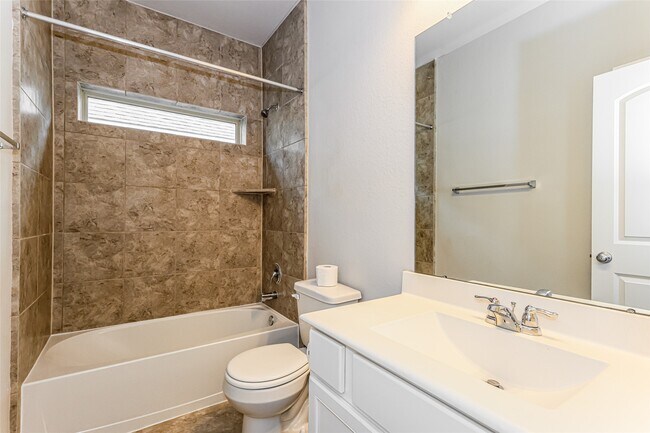Building Photo - 31519 Kailua Dr