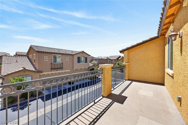 Building Photo - 3672 Via Vicchio