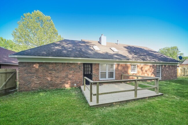 Building Photo - 4305 Satin Oak Cove