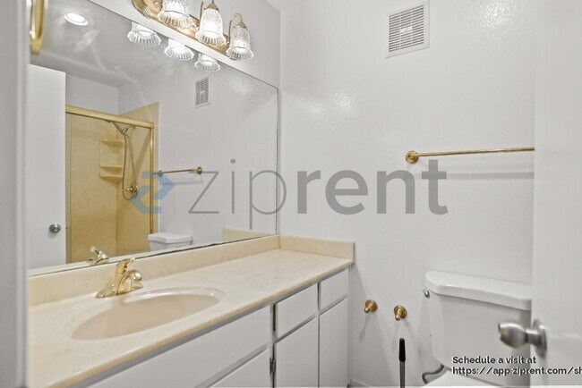 Building Photo - 1041 Shell Blvd