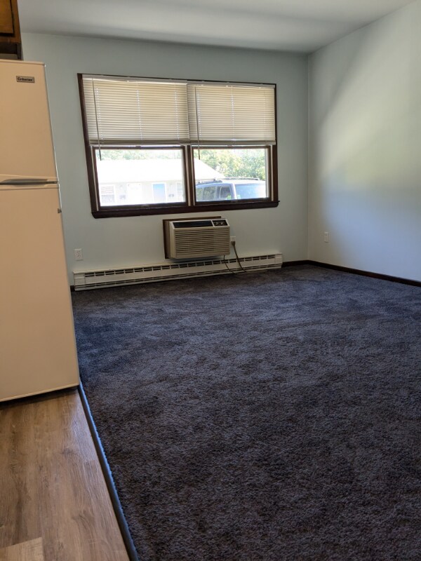 Building Photo - 605 Lincoln Ave