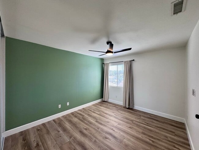 Building Photo - Spacious 4 Bedroom Home in Temecula’s Vine...