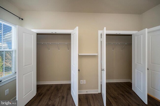 Building Photo - 100 Nestor's Pl