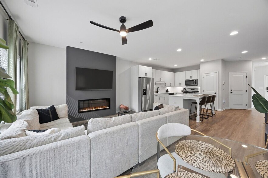 Building Photo - 2905 Ilir Mnr NW