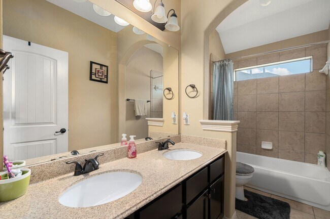 Building Photo - 5110 Ruby Rock Way