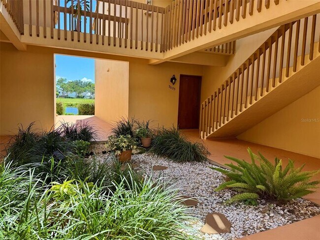 Building Photo - 3031 Willow Green Dr