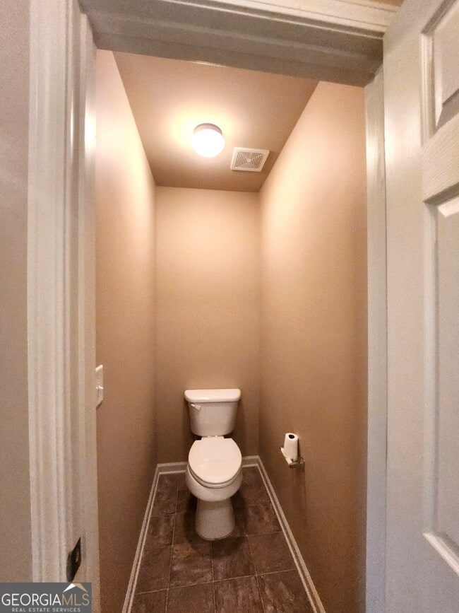 Building Photo - 3328 Castleberry Village Cir