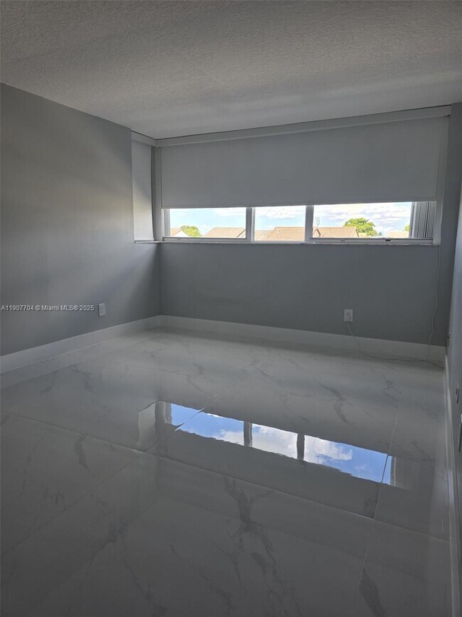 Building Photo - 11755 SW 18th St