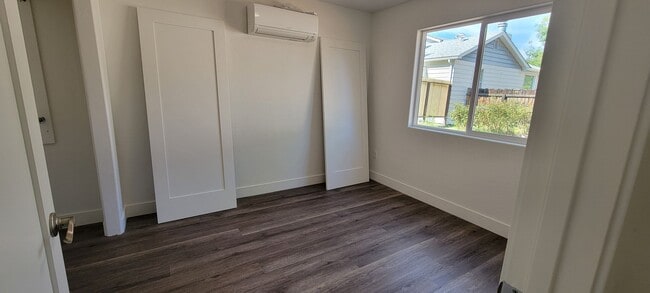 Building Photo - New Construction Walking Distance to CMU