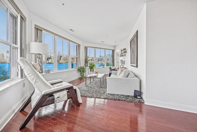 Building Photo - 22 Ave at Port Imperial