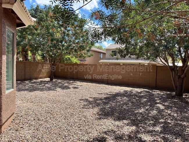 Building Photo - 45775 W Windmill Dr