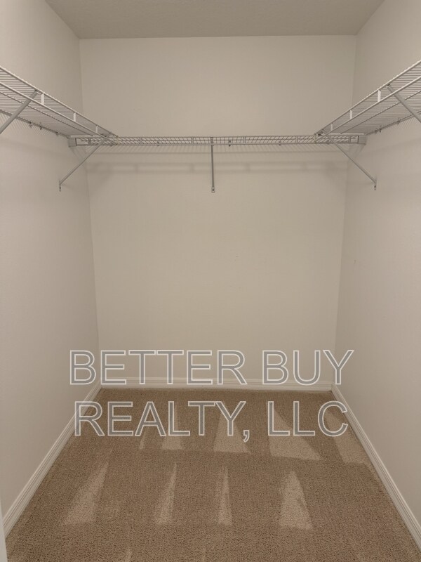 Building Photo - 16 Kalendar Ct
