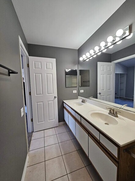 Building Photo - 2320 Dawson Ln