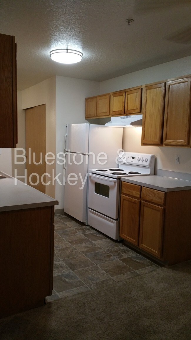 Building Photo - 4631 SW Luradel St