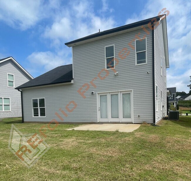 Building Photo - Beautiful 4BD 2.5BA Home w/Primary Suite o...