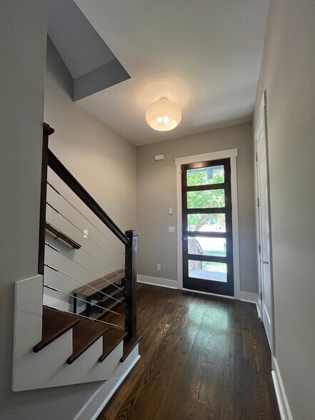 Building Photo - 1213A Tremont Ave