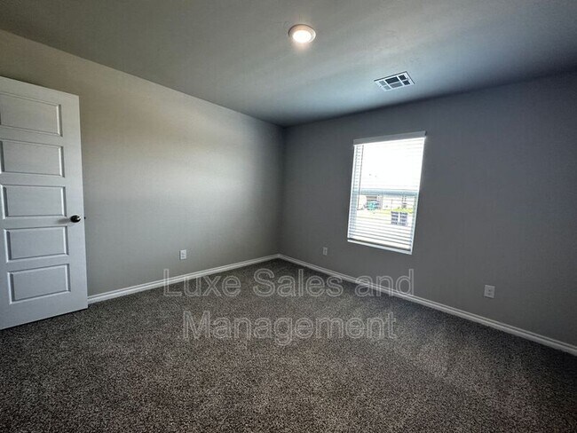 Building Photo - 12541 NW 139th St