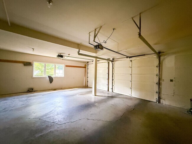Building Photo - 4bd/3.25ba Seattle House