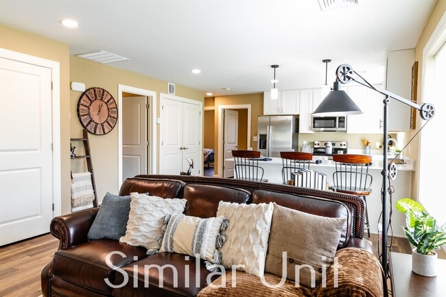 Building Photo - 5 Captiva Ln