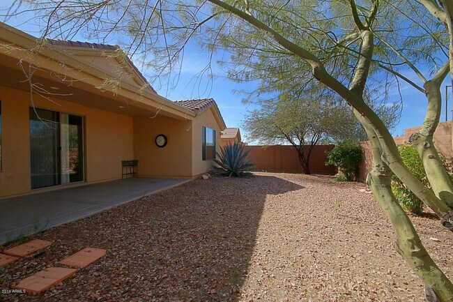 Building Photo - 41440 N Bent Creek Way