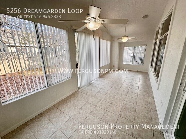Building Photo - 5256 Dreamgarden Loop
