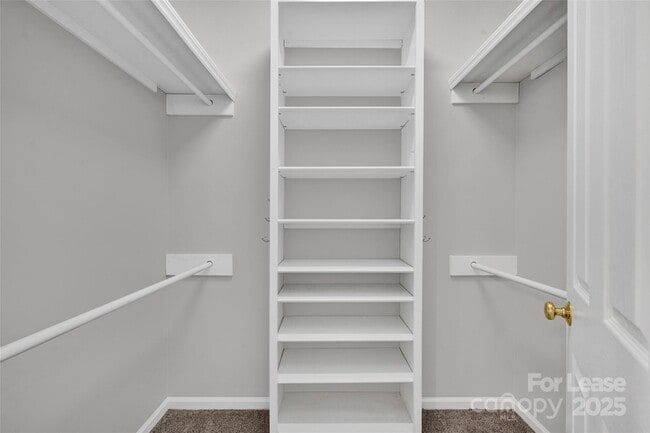 Building Photo - 104 Kensington St