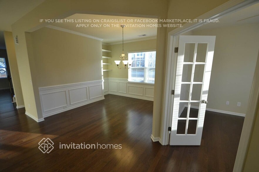 Building Photo - 2717 Lawson Dr