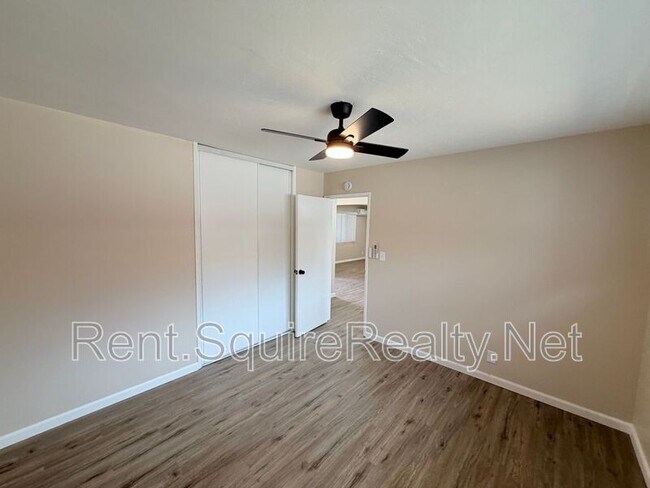 Building Photo - 355 S Aspan Ave