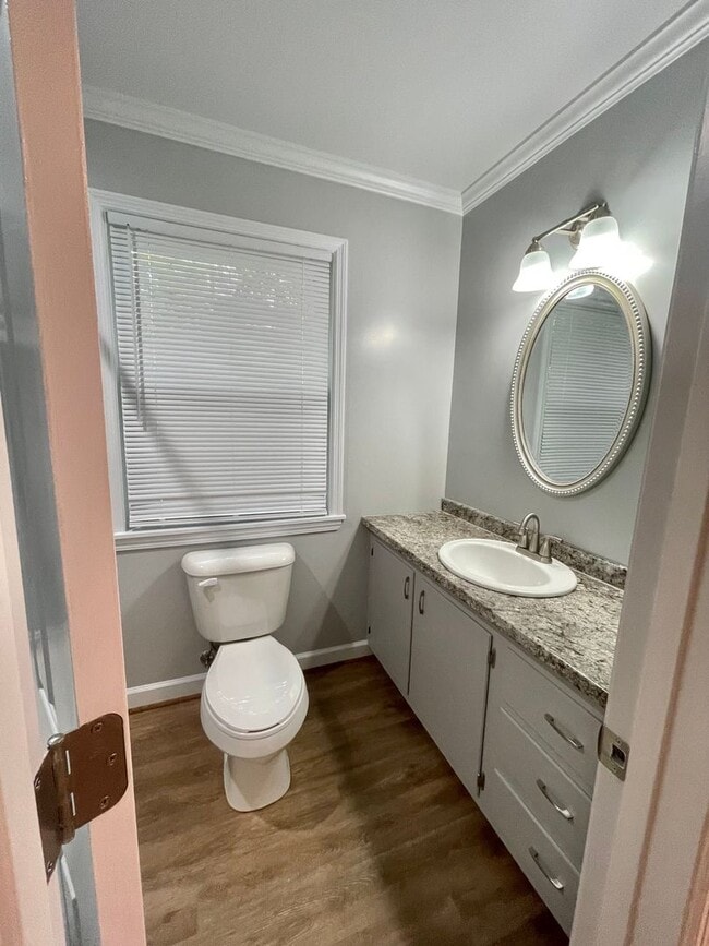 Building Photo - For Rent – Beautifully Renovated 3 Bedroom, 2 Bathroom Home