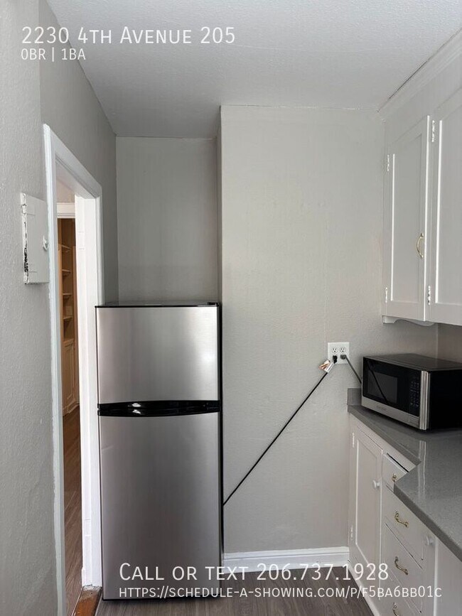 Building Photo - 2230 4th Ave